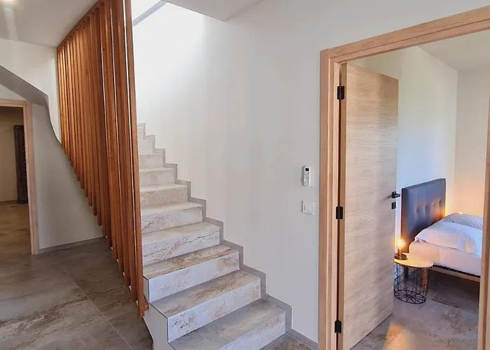 Florida, 8 Pers, Vue Montagne, 350 M A Pieds