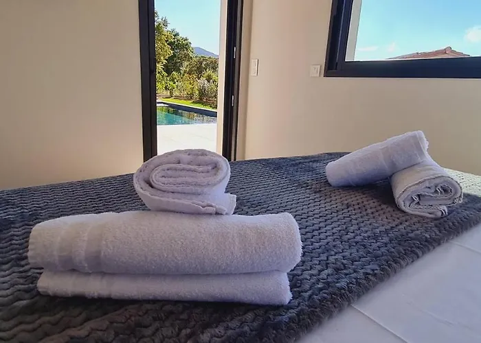 别墅 Florida, 8 Pers, Vue Montagne, 350 M A Pieds Pinarellu