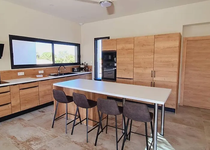 Florida, 8 Pers, Vue Montagne, 350 M A Pieds * Pinarellu