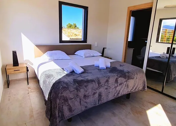 וילה Florida, 8 Pers, Vue Montagne, 350 M A Pieds Pinarellu